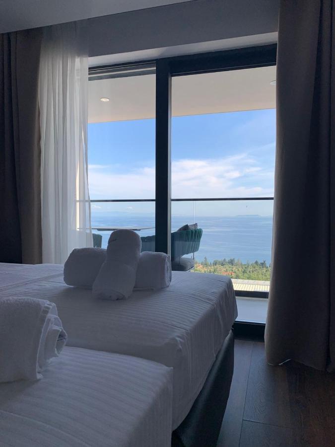 Black Diamond Hotel Dhërmi エクステリア 写真