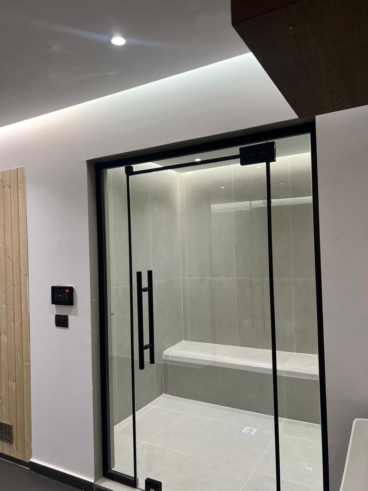 Black Diamond Hotel Dhërmi エクステリア 写真